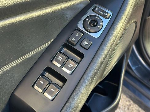 Used 2015 Kia Cadenza Premium image 19