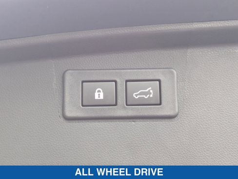 Certified 2025 Subaru Outback Premium AWD/4WD image 24