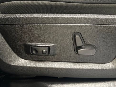 Used 2023 RAM 2500 Laramie AWD/4WD image 59