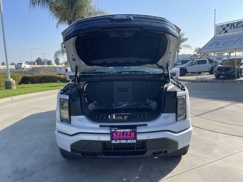 New 2025 Ford F150 Lightning Platinum image 30