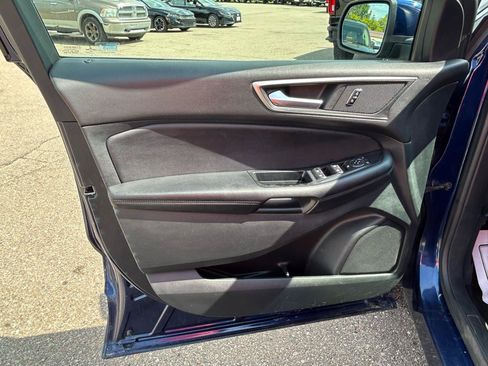 Used 2016 Ford Edge SEL w/ Equipment Group 201A AWD/4WD image 14