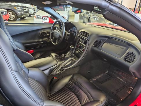 Used 2002 Chevrolet Corvette Convertible w/ Preferred Equipment Group2 RWD image 37
