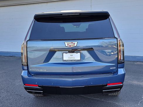 New 2026 Cadillac Escalade Sport image 4