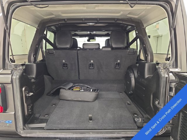 Used 2021 Jeep Wrangler Unlimited Rubicon 4xe w/ Steel Bumper Group AWD/4WD image 16