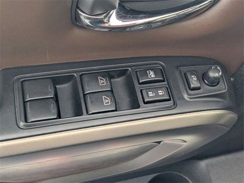 Used 2023 Nissan Titan Platinum Reserve w/ Moonroof Package image 12