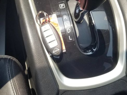 Used 2016 Nissan Rogue SL w/ SL Premium Package AWD/4WD image 25