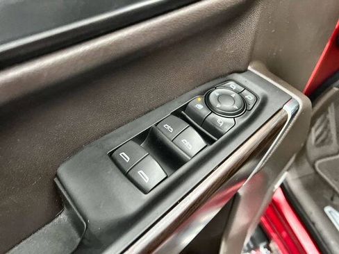 Used 2021 GMC Sierra 1500 SLT AWD/4WD image 22