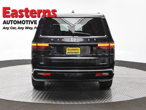 Used 2024 Jeep Wagoneer L Series II w/ Flexible Seating Group AWD/4WD image 6