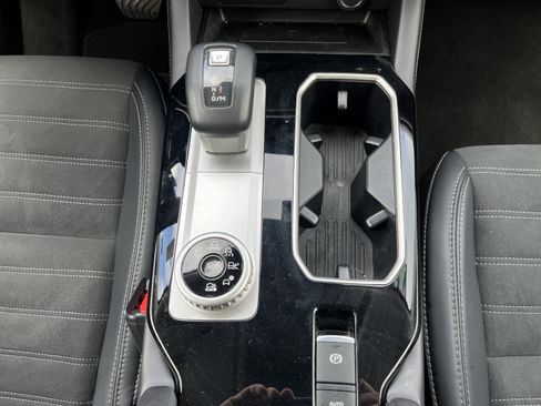Used 2025 Mitsubishi Outlander SE AWD/4WD image 28