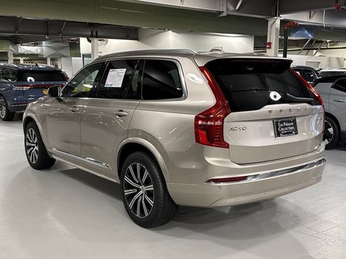 Certified 2023 Volvo XC90 B6 Plus AWD/4WD image 4