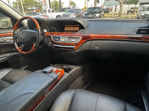 Used 2008 Mercedes-Benz S 550 S 550 4MATIC Sedan 4D image 13