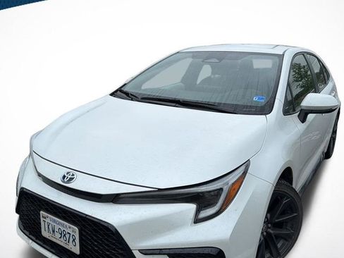 Used 2024 Toyota Corolla SE FWD image 1