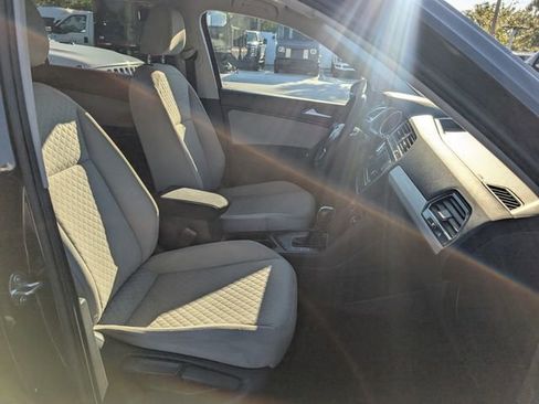 Used 2018 Volkswagen Tiguan S FWD image 14