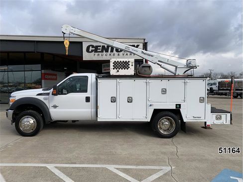 Used 2014 Ford F550 Regular Cab image 5