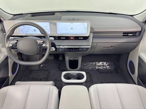 Used 2023 Hyundai Ioniq 5 Limited image 12