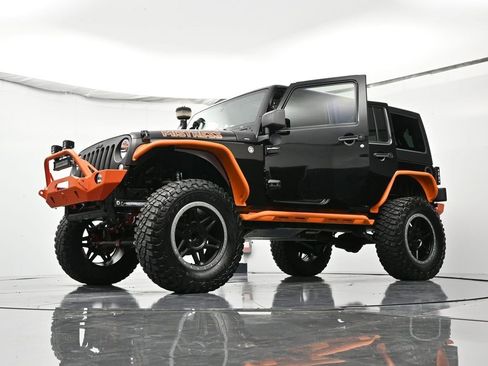 Used 2015 Jeep Wrangler Unlimited Sport w/ Connectivity Group image 51