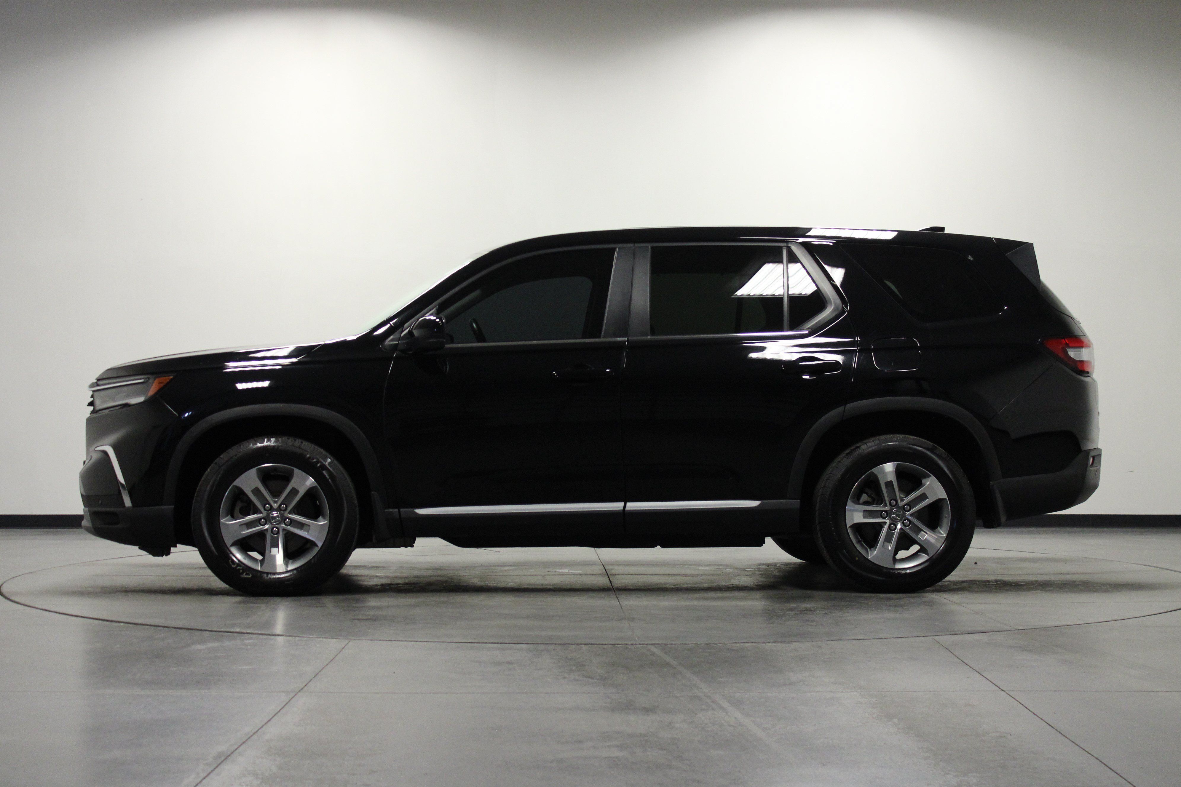 Used 2023 Honda Pilot EX-L image 7