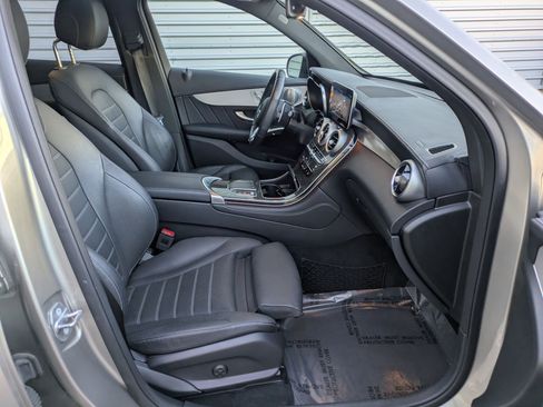 Used 2020 Mercedes-Benz GLC 43 AMG 4MATIC image 33