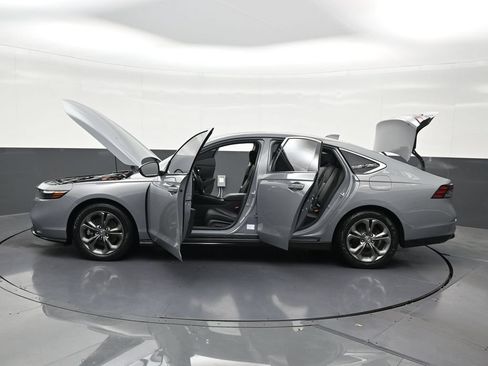 Used 2023 Honda Accord EX-L image 33