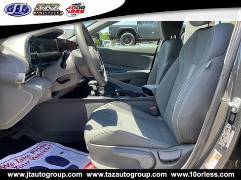 Used 2024 Hyundai Elantra SEL FWD image 16