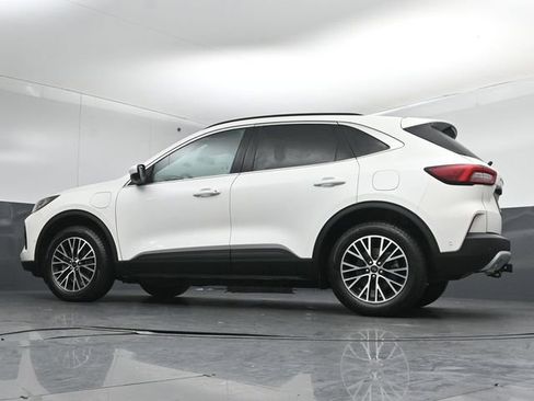 Certified 2024 Ford Escape Base w/ PHEV Premium Package image 38