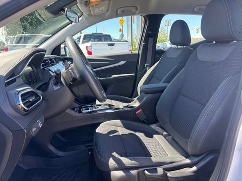 Used 2023 Chevrolet Bolt EUV LT FWD image 10