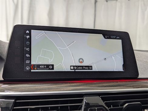 Used 2018 BMW 530i xDrive w/ Premium Package image 16