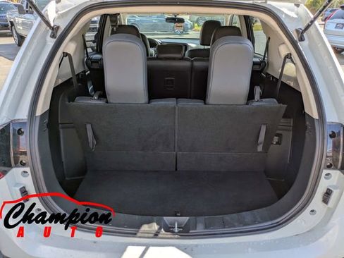 Used 2019 Mitsubishi Outlander SE image 15