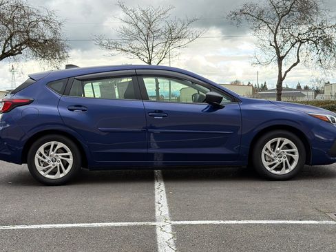 Used 2025 Subaru Impreza 2.0i image 3