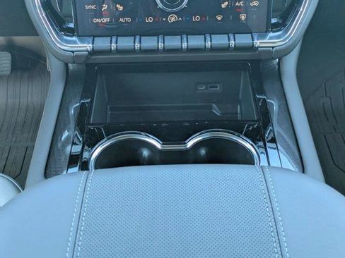 New 2026 GMC Yukon XL Elevation w/ LPO, Floor Liner Package RWD image 20