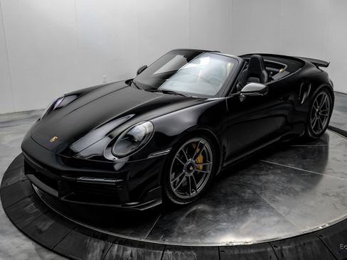 Used 2022 Porsche 911 Turbo S image 5