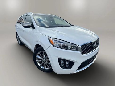 Used 2017 Kia Sorento SX FWD image 2