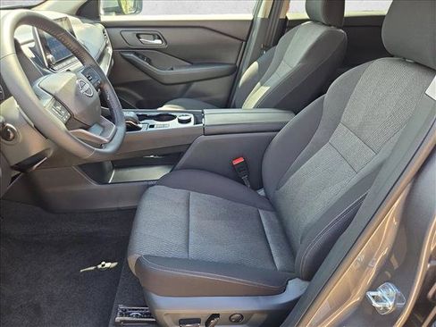 Used 2026 Nissan Rogue SV AWD/4WD image 14
