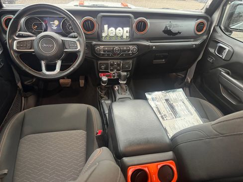 Certified 2022 Jeep Gladiator Mojave w/ Trailer Tow Package image 17