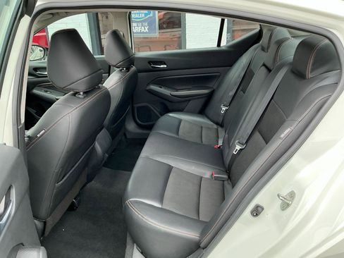 Used 2021 Nissan Altima 2.5 SR w/ SR Premium Package image 20