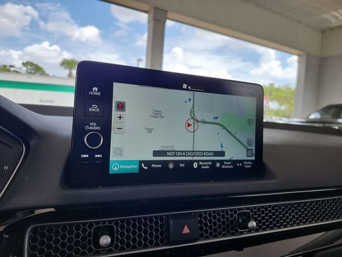 Used 2024 Honda Civic Touring image 28