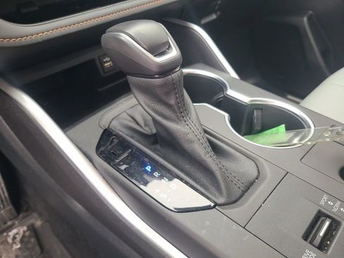 Used 2023 Toyota Highlander Bronze Edition image 27