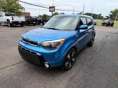 Used 2016 Kia Soul + w/ Designer's Package FWD image 1