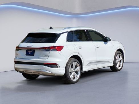 Used 2023 Audi Q4 e-tron Premium Plus w/ Premium Plus AWD/4WD image 5