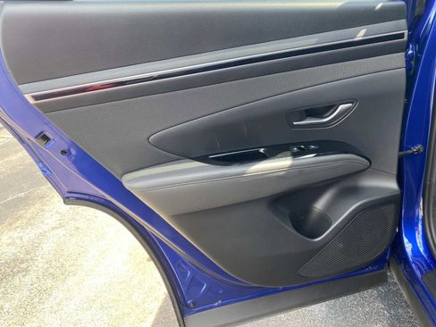 Used 2022 Hyundai Tucson Limited image 16