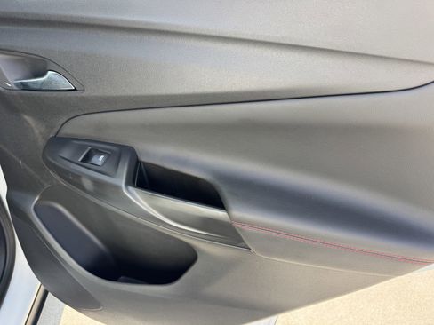 Certified 2023 Chevrolet Bolt EUV LT w/ Convenience Package image 11