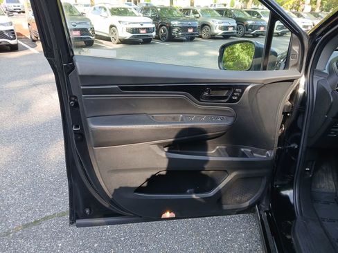 Used 2023 Honda Odyssey Touring image 21