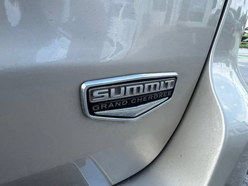 Used 2014 Jeep Grand Cherokee Summit AWD/4WD image 42