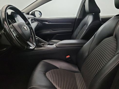 Used 2021 Toyota Camry SE image 17