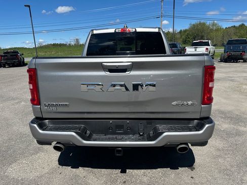 Used 2025 RAM 1500 Laramie w/ Sport Appearance Package AWD/4WD image 4