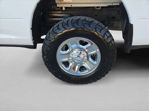 Used 2022 RAM 2500 Big Horn w/ Cold Weather Group image 6