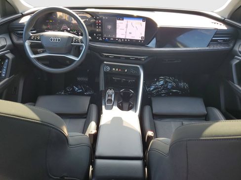 Used 2025 Audi Q5 Premium Plus w/ Premium Plus AWD/4WD image 10