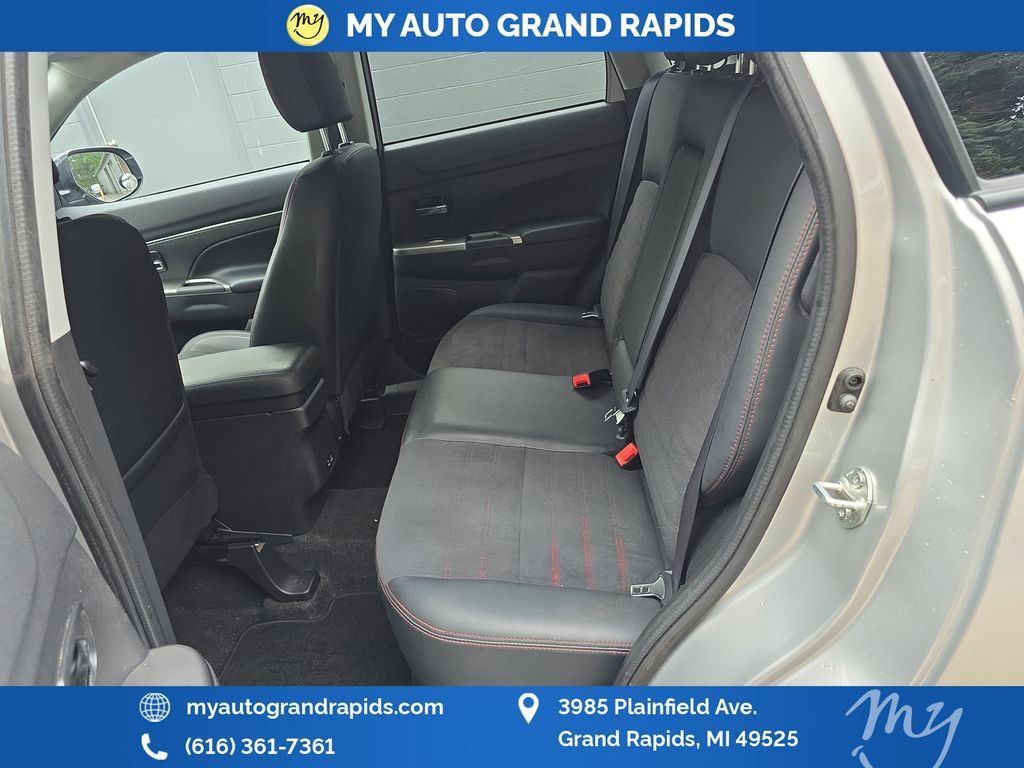 Used 2022 Mitsubishi Outlander Sport AWD image 26