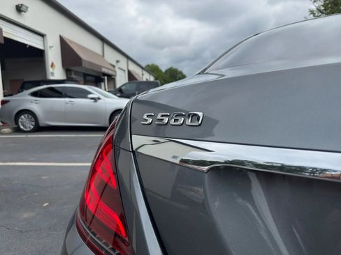 Used 2018 Mercedes-Benz S 560 4MATIC Sedan image 6