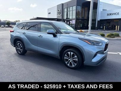 Used 2022 Toyota Highlander XLE